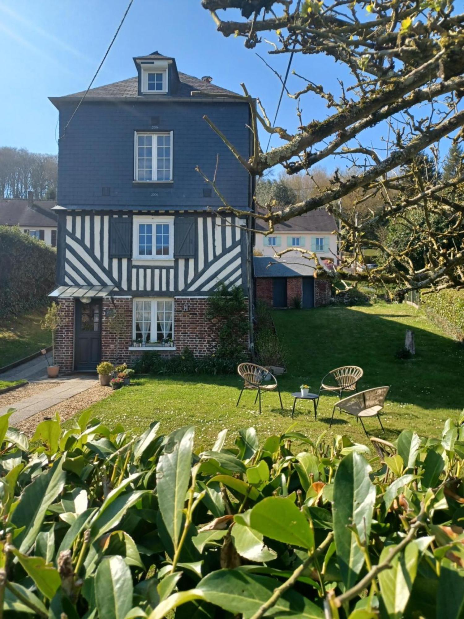 翁弗勒尔Les Pommiers住宿加早餐旅馆 外观 照片